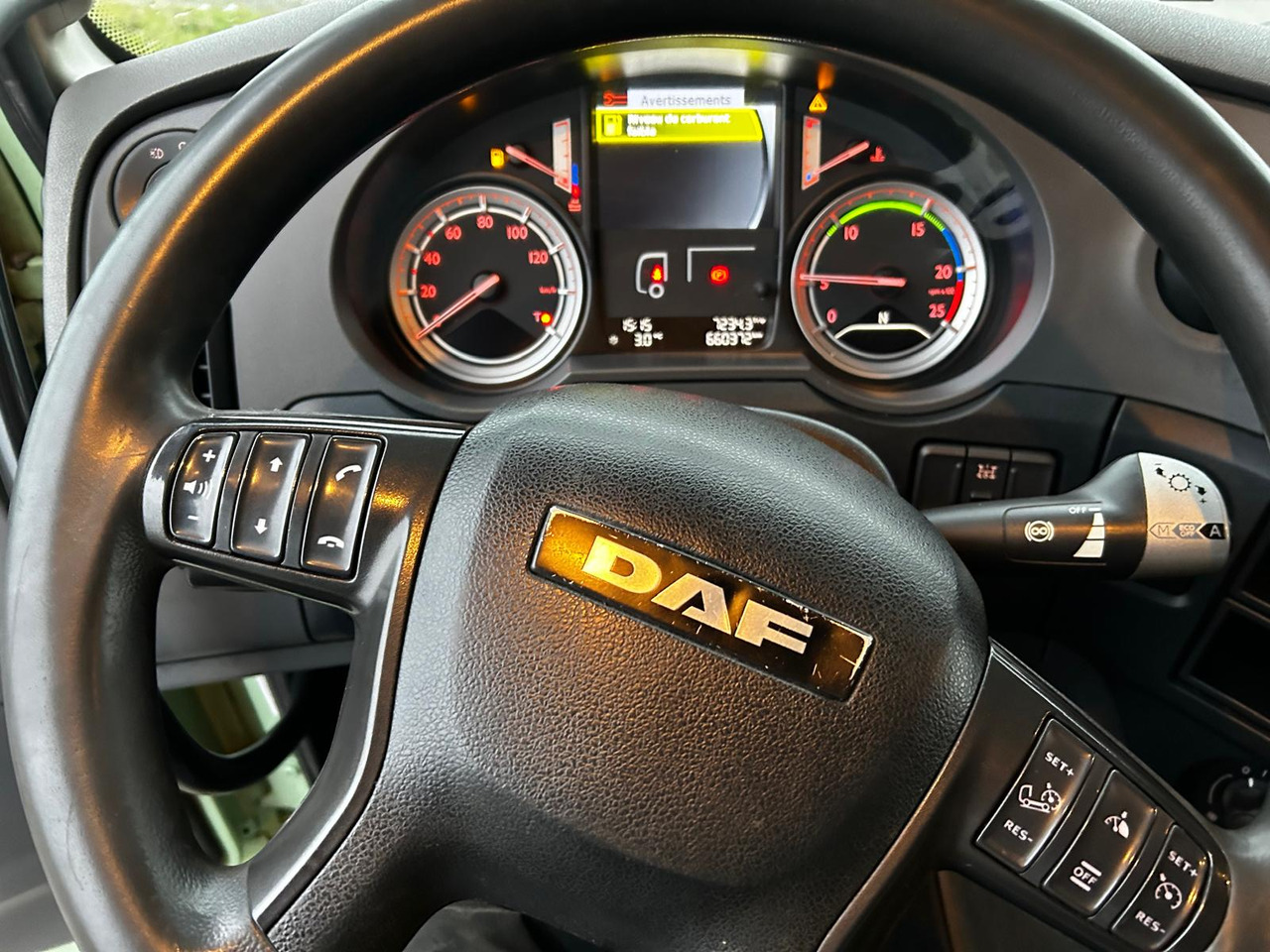Tractor unit DAF XF 106 510: picture 18