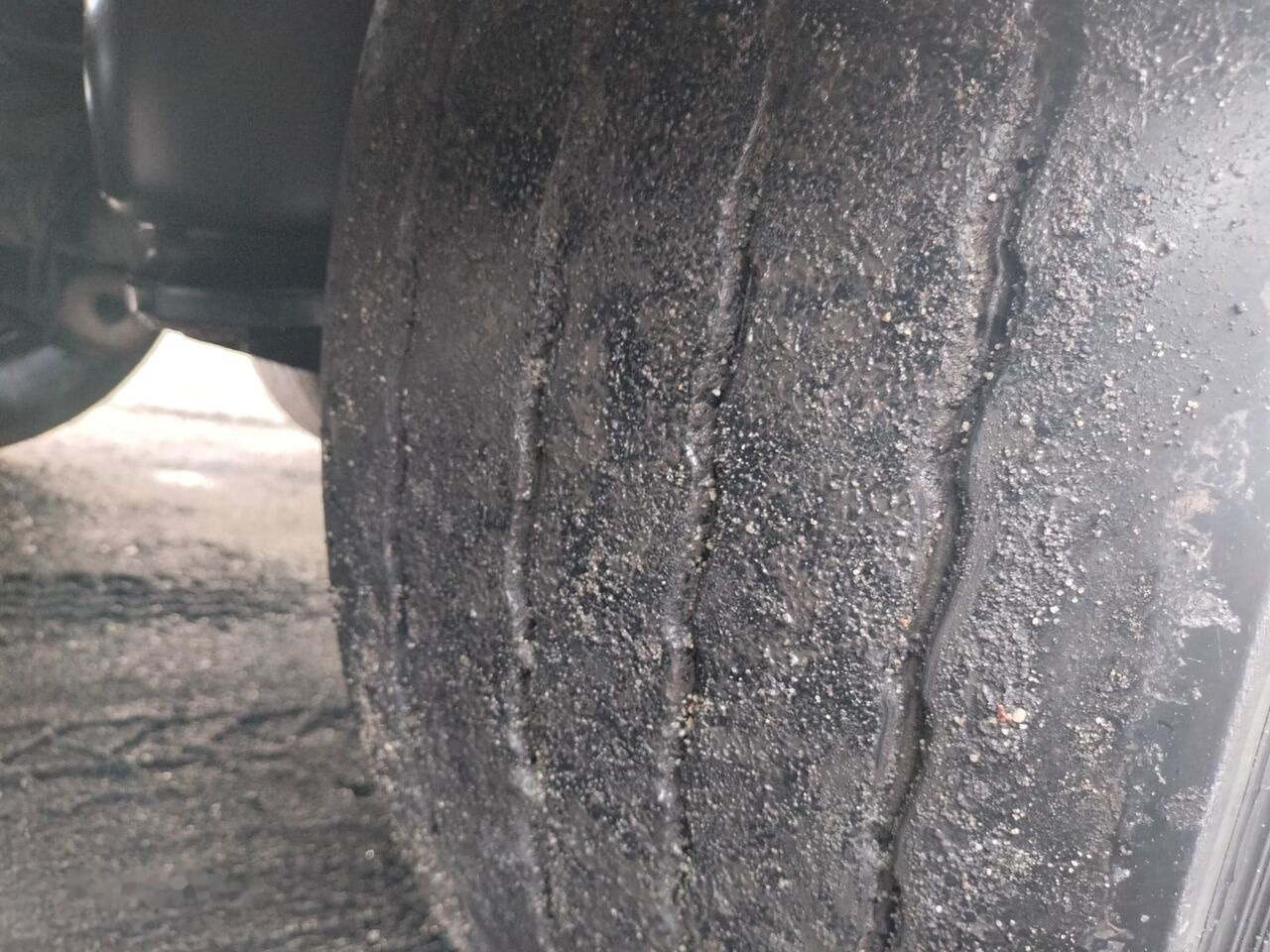 Tank semi-trailer for transportation of fuel Trailor TX34: picture 13 Tank semi-trailer for transportation of fuel Trailor TX34: picture 13