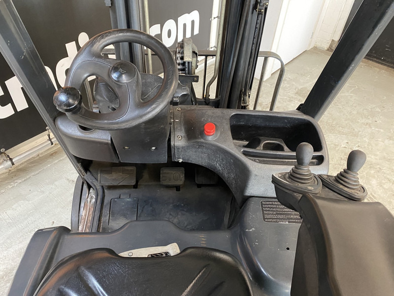Linde E18PH-01 - Electric forklift: picture 5 Linde E18PH-01 - Electric forklift: picture 5
