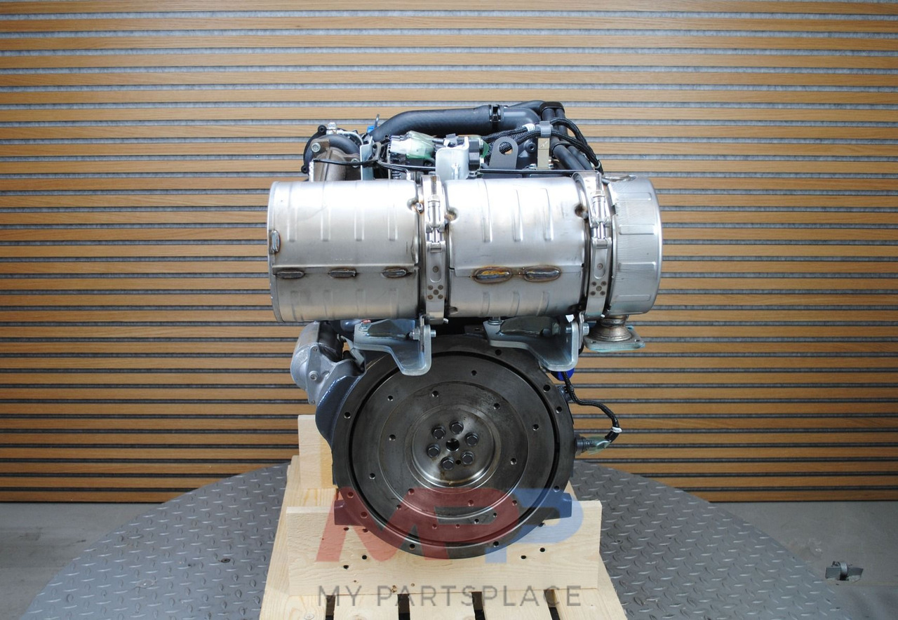 Kubota Kubota V2403-CR-T-EF02 *NIEUW* - Engine: picture 1 Kubota Kubota V2403-CR-T-EF02 *NIEUW* - Engine: picture 1