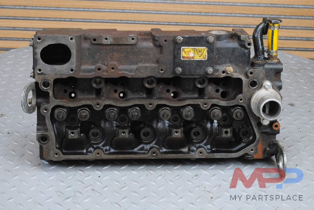 Perkins Cilinderkop Perkins 1104 - Cylinder head: picture 3 Perkins Cilinderkop Perkins 1104 - Cylinder head: picture 3