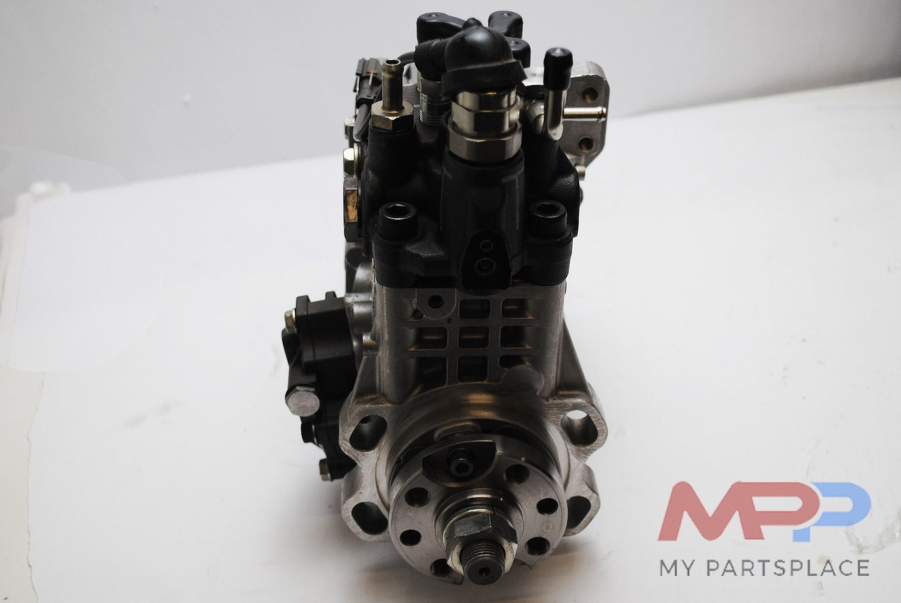 Yanmar Injectiepomp 4TNV98(T) 729948-51490 - Engine: picture 3 Yanmar Injectiepomp 4TNV98(T) 729948-51490 - Engine: picture 3