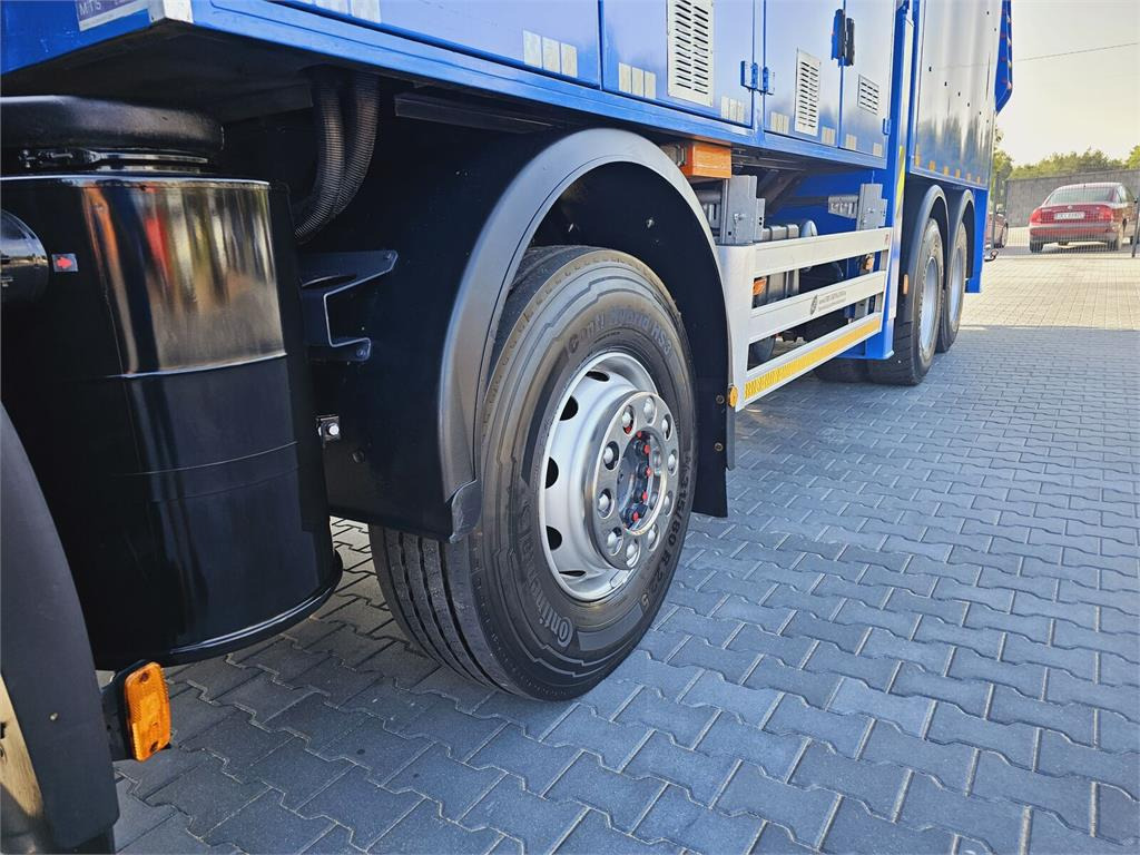 Vacuum truck Iveco Saugbagger vacuum cleaner excavator sucking loos: picture 10