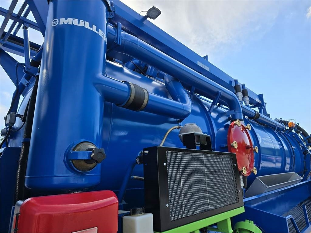 Vacuum truck Iveco WUKO MULLER KOMBI FOR CHANNEL CLEANING: picture 10 Vacuum truck Iveco WUKO MULLER KOMBI FOR CHANNEL CLEANING: picture 10