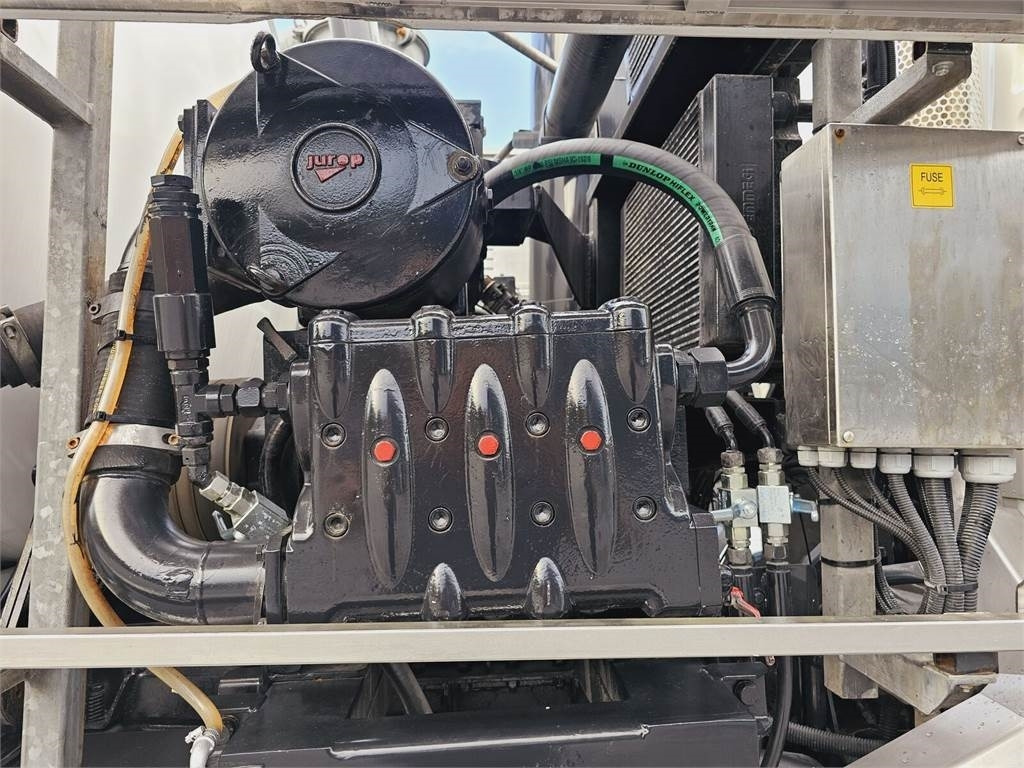 Vacuum truck MAN JUROP VJC9 / 5 2010 WUKO for collecting liquid was: picture 24