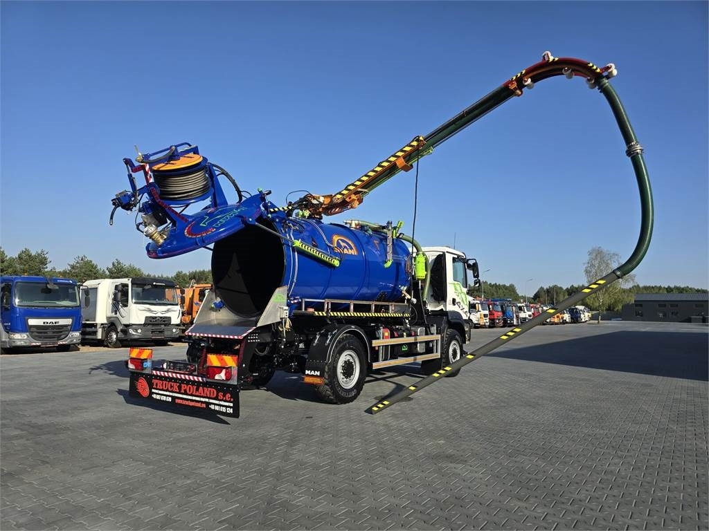 MAN TGM 4x4 GAMON PW8 for collecting liquid waste sepa  - Vacuum truck: picture 1 MAN TGM 4x4 GAMON PW8 for collecting liquid waste sepa  - Vacuum truck: picture 1