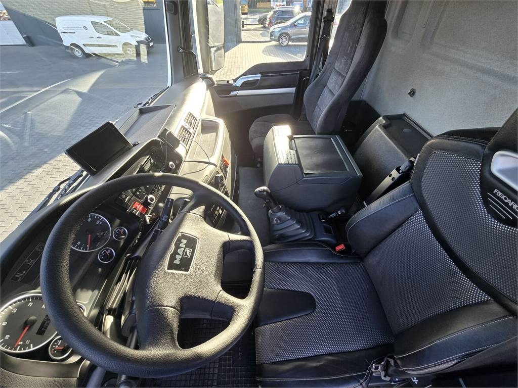 Vacuum truck MAN WUKO: picture 33