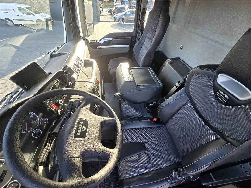 Vacuum truck MAN WUKO: picture 35