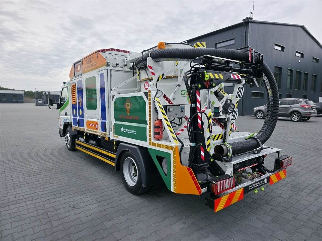Mitsubishi CANTER odkurzacz koparka ssąca Saugbagger CITY SAU - Vacuum truck: picture 5 Mitsubishi CANTER odkurzacz koparka ssąca Saugbagger CITY SAU - Vacuum truck: picture 5