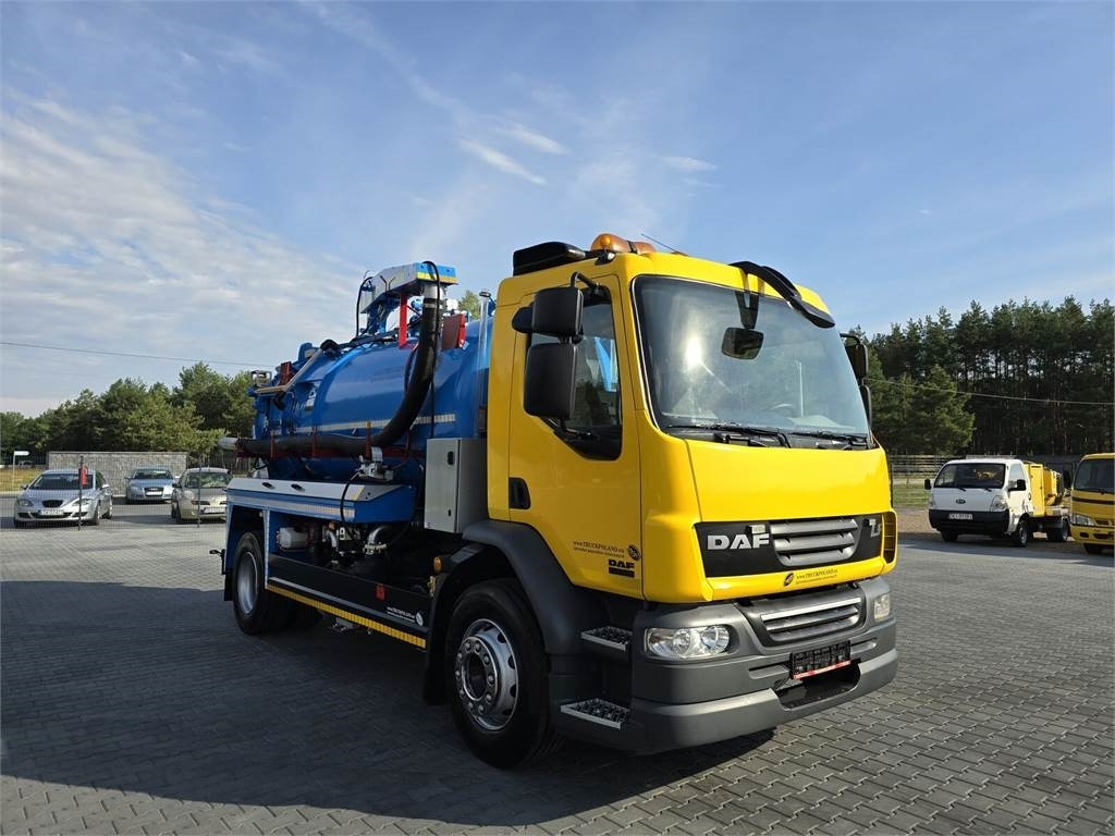 DAF WHALE 2012 WUKO for the collection of liquid waste - Municipal/ Special vehicle: picture 3 DAF WHALE 2012 WUKO for the collection of liquid waste - Municipal/ Special vehicle: picture 3