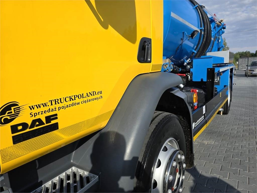 DAF WHALE 2012 WUKO for the collection of liquid waste - Municipal/ Special vehicle: picture 5 DAF WHALE 2012 WUKO for the collection of liquid waste - Municipal/ Special vehicle: picture 5