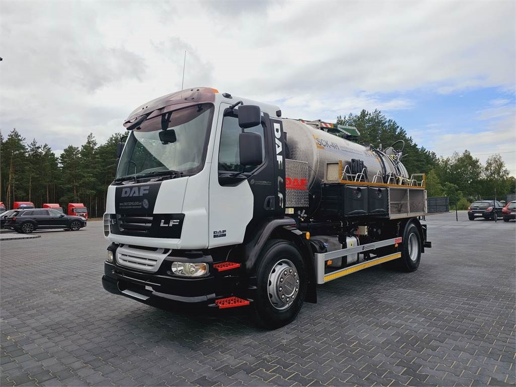 DAF WUKO SCK-4HW for collecting waste liquid separator  - Municipal/ Special vehicle: picture 3 DAF WUKO SCK-4HW for collecting waste liquid separator  - Municipal/ Special vehicle: picture 3