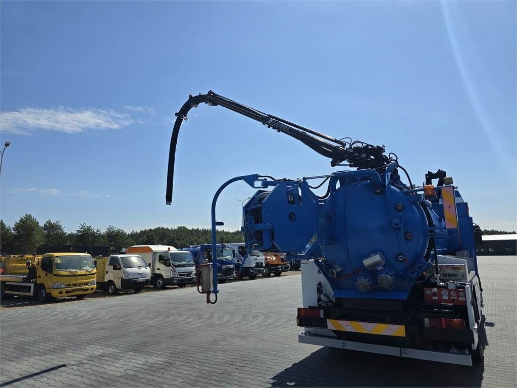 Renault 4x2 WUKO RIVARD for collecting liquid waste  on lease Renault 4x2 WUKO RIVARD for collecting liquid waste: picture 7