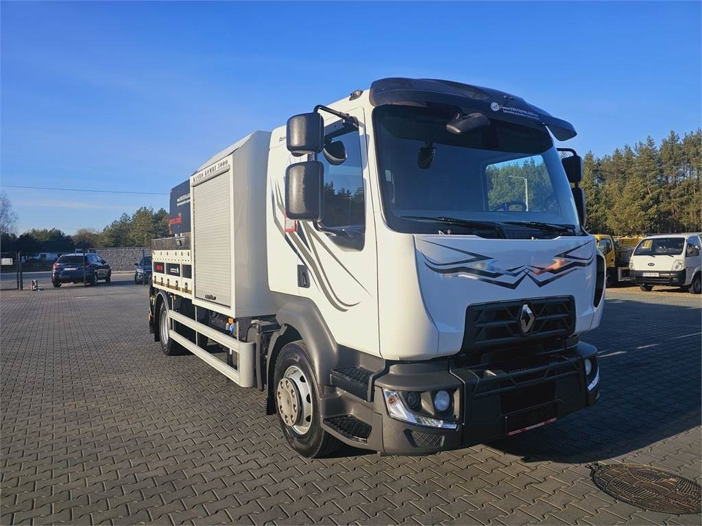 Renault GAMA KANRO KOMBI 5000 WUKO FOR CHANNEL CLEANING  - Vacuum truck: picture 2 Renault GAMA KANRO KOMBI 5000 WUKO FOR CHANNEL CLEANING  - Vacuum truck: picture 2