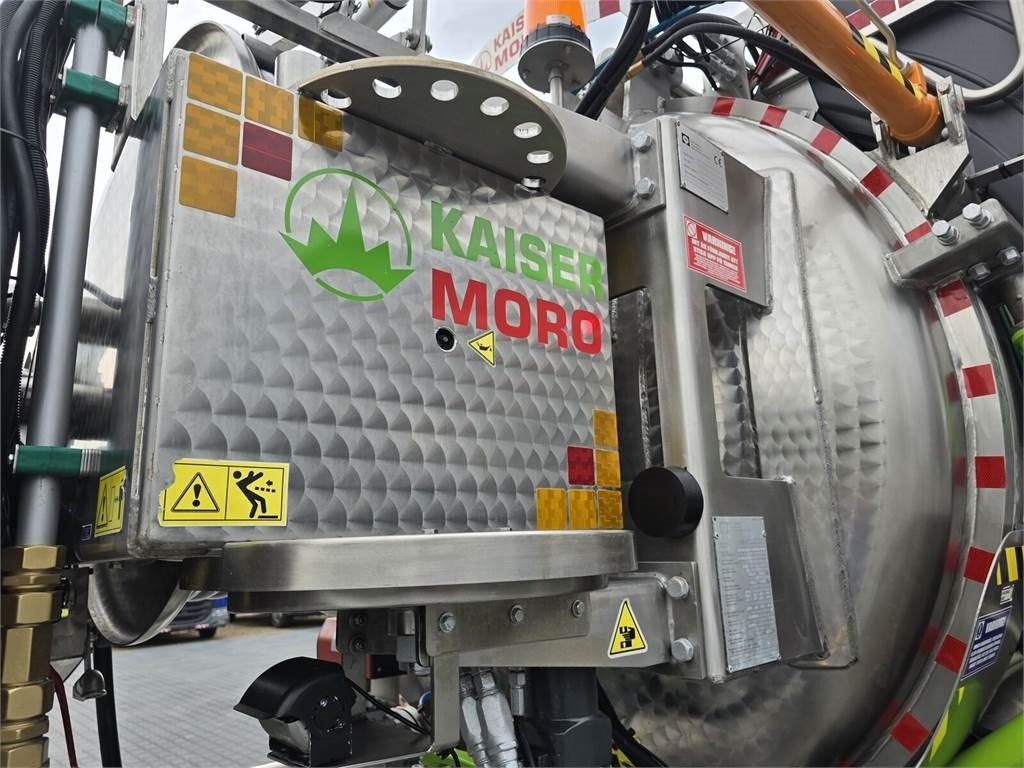 Scania MORO KAISER WUKO COMBI HOT WATER FOR CLEANING SEWE - Vacuum truck: picture 3 Scania MORO KAISER WUKO COMBI HOT WATER FOR CLEANING SEWE - Vacuum truck: picture 3