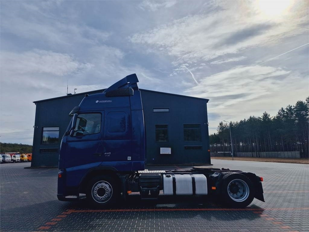 Volvo FH 13 440  - Tractor unit: picture 2 Volvo FH 13 440  - Tractor unit: picture 2