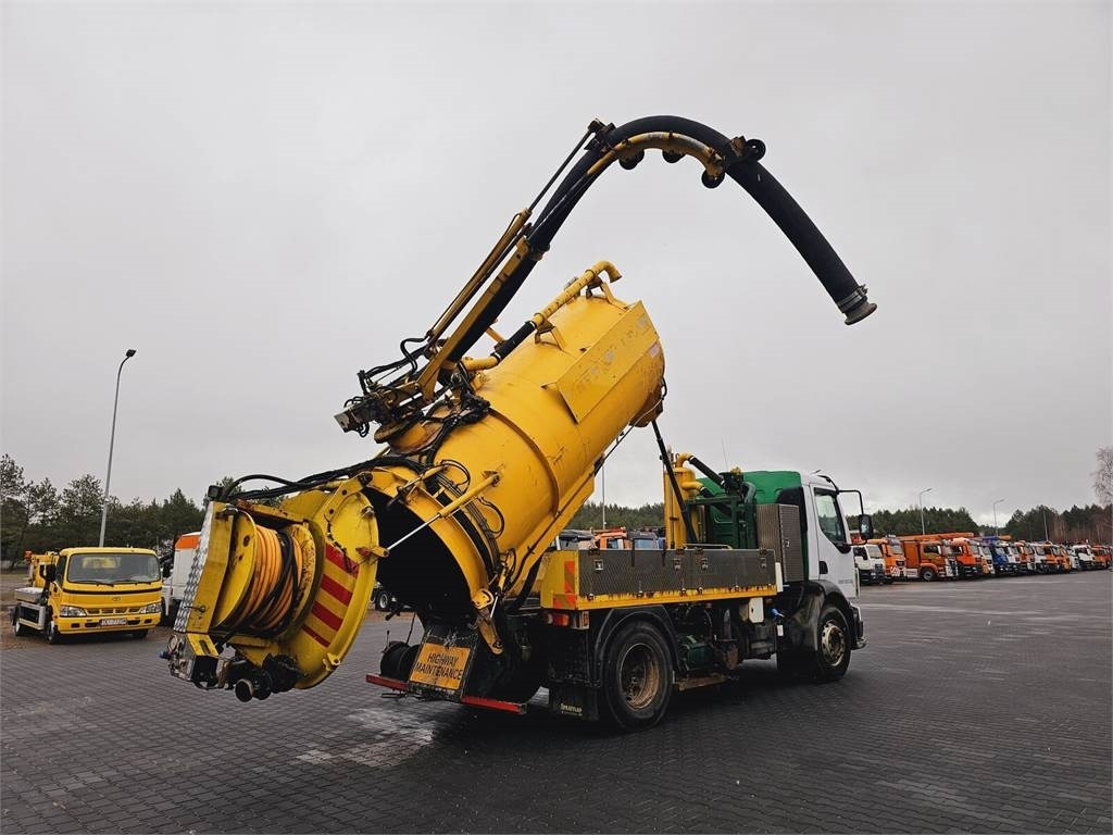 Volvo FULLER TANKERS 2008 WUKO for collecting liquid was  on lease Volvo FULLER TANKERS 2008 WUKO for collecting liquid was: picture 26