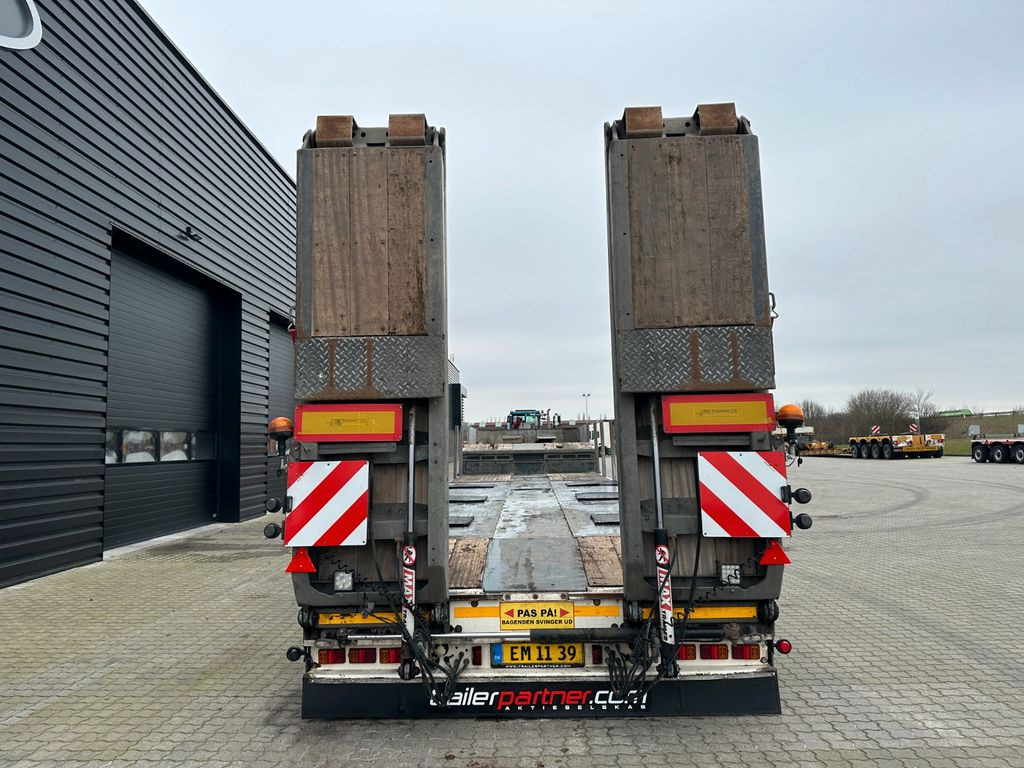 Low loader semi-trailer Faymonville Maxtrailer 4 achs tieflader / Zwangslenkung Faymonville Maxtrailer 4 achs tieflader / Zwangslenkung: picture 10 Low loader semi-trailer Faymonville Maxtrailer 4 achs tieflader / Zwangslenkung Faymonville Maxtrailer 4 achs tieflader / Zwangslenkung: picture 10