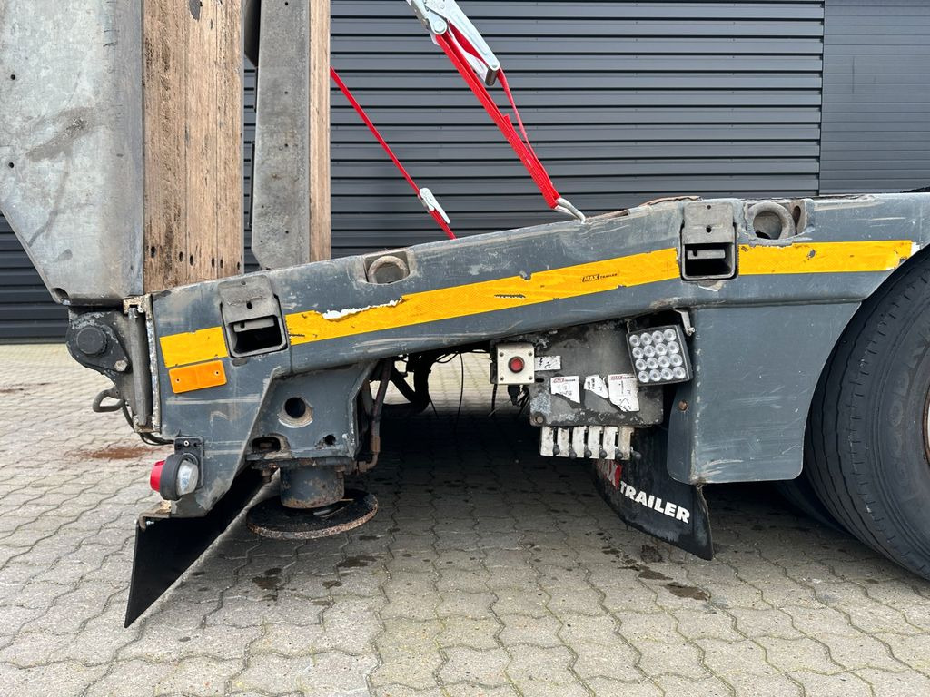 Low loader semi-trailer Faymonville Maxtrailer 4 achs tieflader / Zwangslenkung Faymonville Maxtrailer 4 achs tieflader / Zwangslenkung: picture 7 Low loader semi-trailer Faymonville Maxtrailer 4 achs tieflader / Zwangslenkung Faymonville Maxtrailer 4 achs tieflader / Zwangslenkung: picture 7