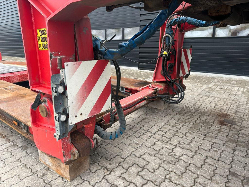 Faymonville Megamax 3 achs tiefbett Faymonville Megamax 3 achs tiefbett - Low loader semi-trailer: picture 5 Faymonville Megamax 3 achs tiefbett Faymonville Megamax 3 achs tiefbett - Low loader semi-trailer: picture 5