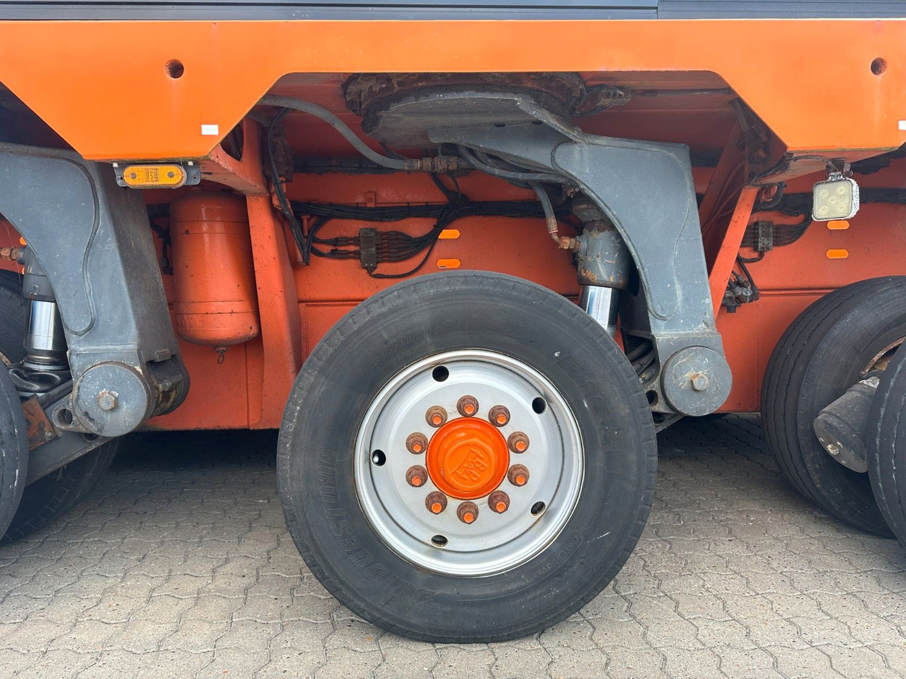 Goldhofer THP 3+5 XLE - Low loader semi-trailer: picture 5 Goldhofer THP 3+5 XLE - Low loader semi-trailer: picture 5