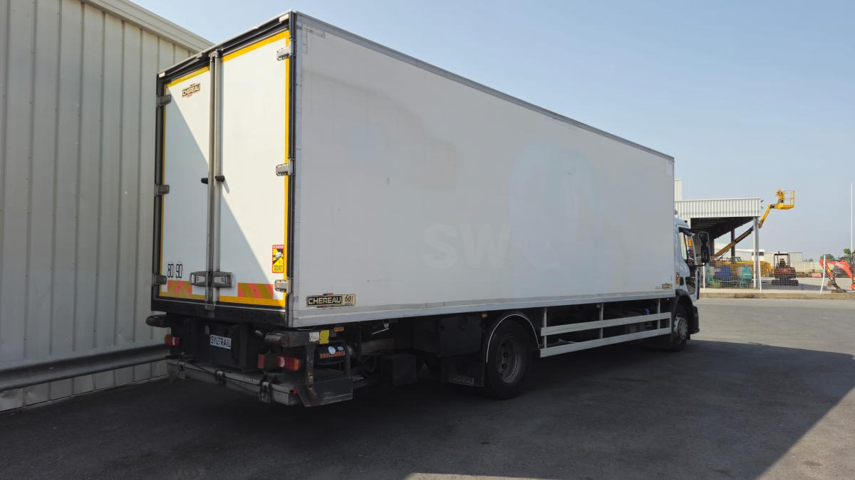 Renault Midlum 270 DXI - Refrigerator truck: picture 3 Renault Midlum 270 DXI - Refrigerator truck: picture 3