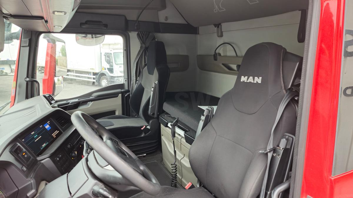 Tractor unit MAN TGX 18.510: picture 8