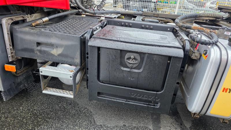 Tractor unit Volvo FH 500: picture 14