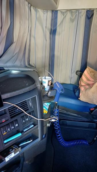 Tractor unit Volvo FH 500: picture 7