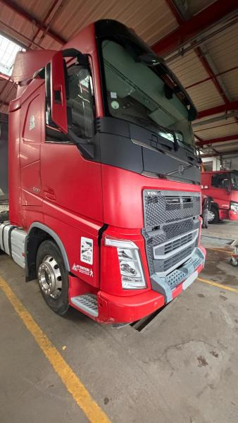 Tractor unit Volvo FH 500: picture 7