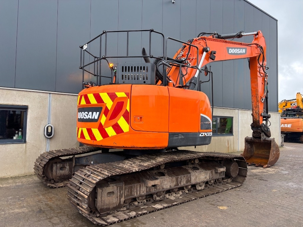 Doosan DX 235 LCR-5 - DX 235 - DX 225 - Crawler excavator: picture 5 Doosan DX 235 LCR-5 - DX 235 - DX 225 - Crawler excavator: picture 5