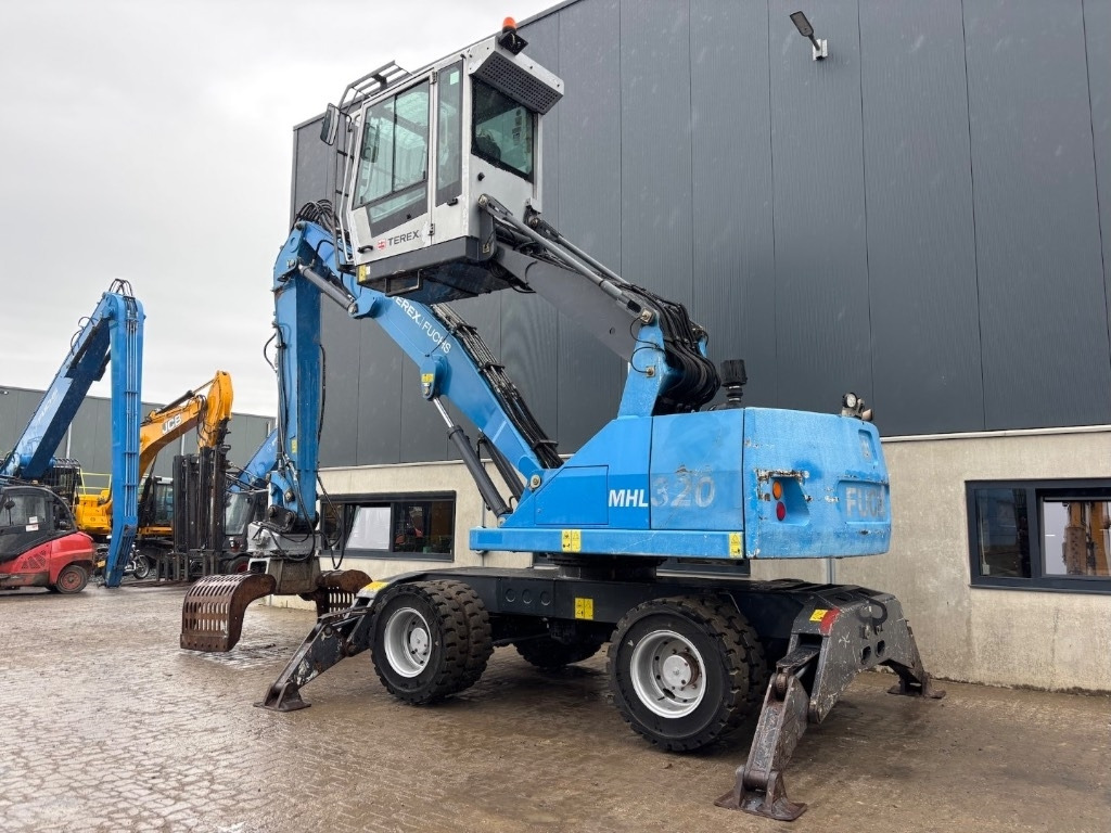 Fuchs MHL 320 D - Waste/ Industry handler: picture 2 Fuchs MHL 320 D - Waste/ Industry handler: picture 2