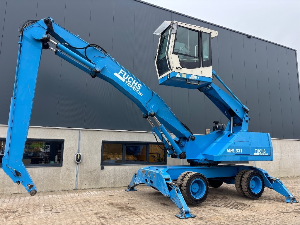 Fuchs MHL 331 C - MHL331 - MHL331C - Waste/ Industry handler: picture 1 Fuchs MHL 331 C - MHL331 - MHL331C - Waste/ Industry handler: picture 1