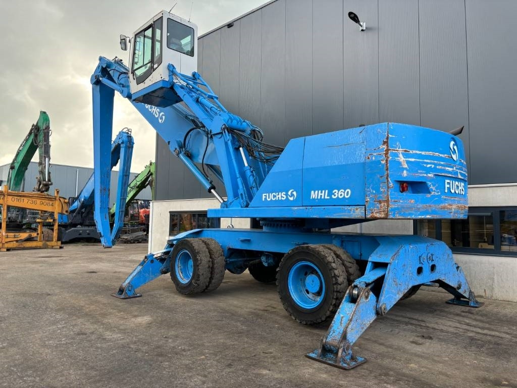 Fuchs MHL360 -- MHL 360 -- good order - Waste/ Industry handler: picture 2 Fuchs MHL360 -- MHL 360 -- good order - Waste/ Industry handler: picture 2