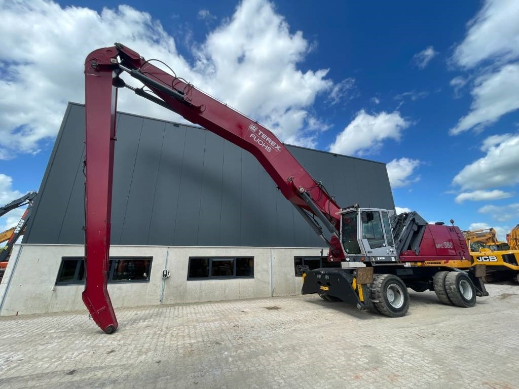 Fuchs MHL380 -- MHL 380 -- 21 mtr reach - Waste/ Industry handler: picture 5 Fuchs MHL380 -- MHL 380 -- 21 mtr reach - Waste/ Industry handler: picture 5