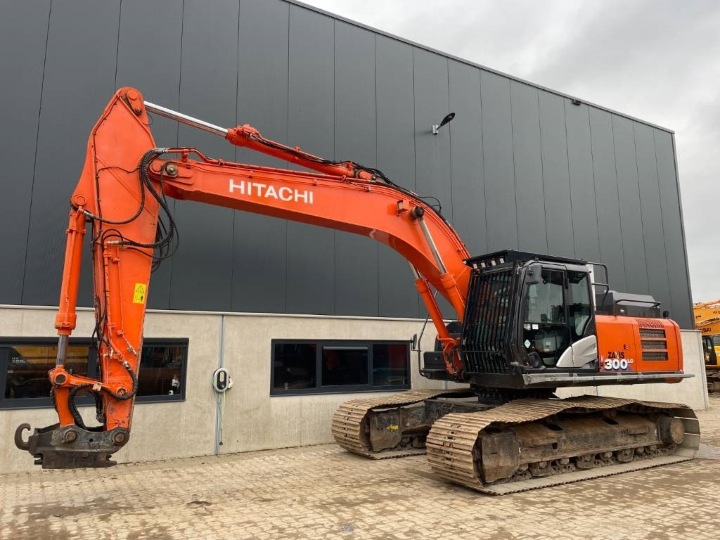 Hitachi ZX 300 LC-6 -- ZX300 LC-6 - Crawler excavator: picture 4 Hitachi ZX 300 LC-6 -- ZX300 LC-6 - Crawler excavator: picture 4