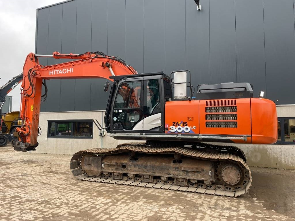 Hitachi ZX 300 LC-6 -- ZX300 LC-6 - Crawler excavator: picture 2 Hitachi ZX 300 LC-6 -- ZX300 LC-6 - Crawler excavator: picture 2