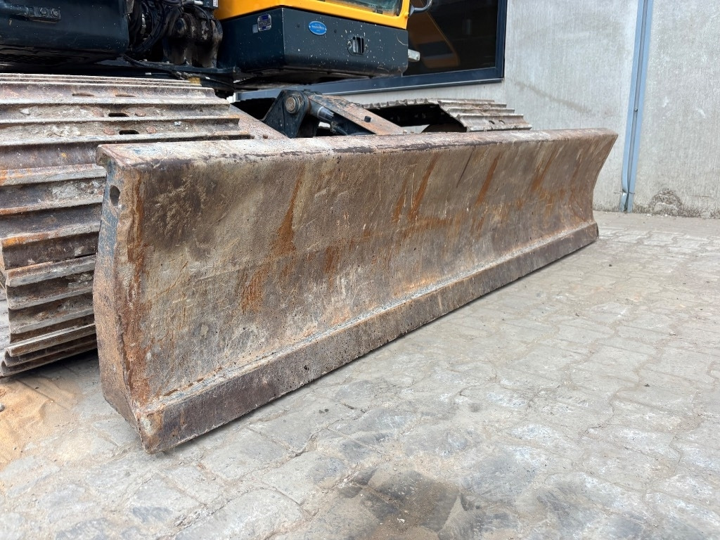 Crawler excavator Hyundai HX145LCR - HX145 - HX140: picture 10