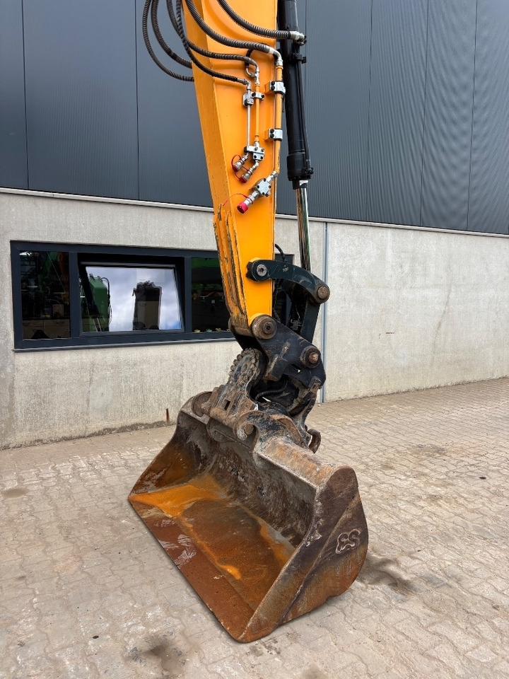 Crawler excavator Hyundai HX145LCR - HX145 - HX140: picture 15