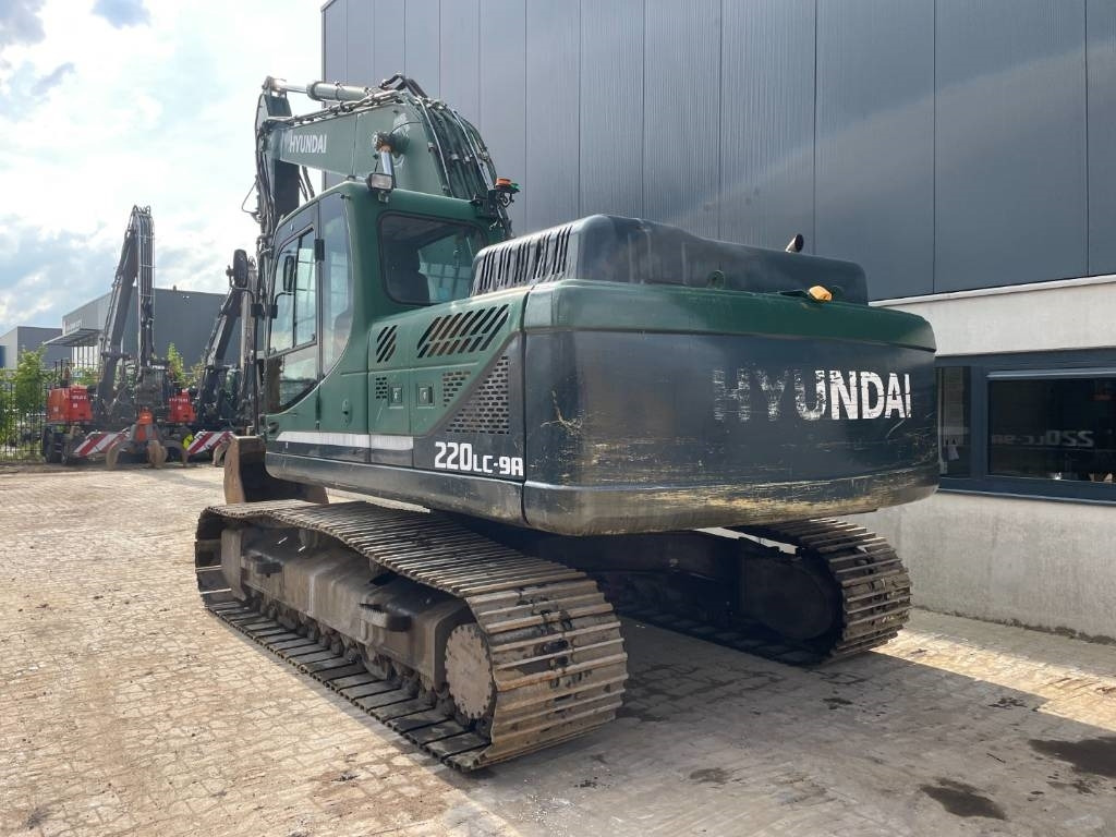Hyundai Robex 220lc-9a -- R220lc-9a -- 220 - Crawler excavator: picture 3 Hyundai Robex 220lc-9a -- R220lc-9a -- 220 - Crawler excavator: picture 3