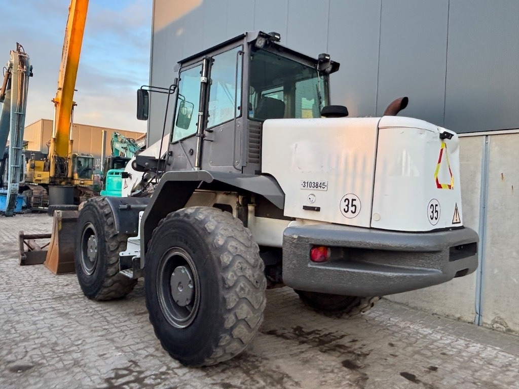 Mecalac / Alhmann AZ 210 E - AZ210E - AZ 210 - AZ 200 AZ 1 - Wheel loader: picture 3 Mecalac / Alhmann AZ 210 E - AZ210E - AZ 210 - AZ 200 AZ 1 - Wheel loader: picture 3