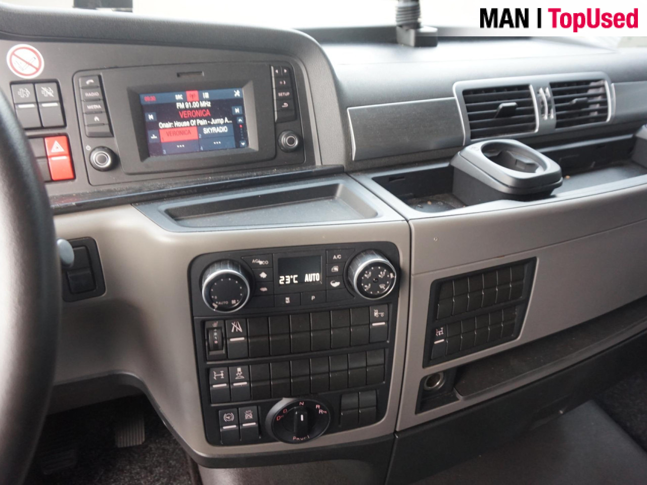 MAN TGX 18.420 4X2 BLS - Tractor unit: picture 5 MAN TGX 18.420 4X2 BLS - Tractor unit: picture 5