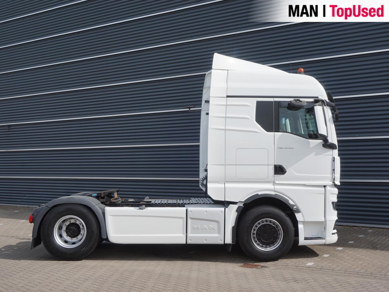 Tractor unit MAN TGX 18.510 4x2 BL SA: picture 12