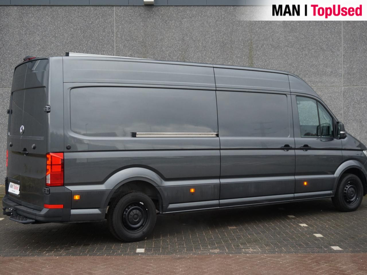 Panel van VOLKSWAGEN Crafter 35 2.0 TDI L4H3 Highline: picture 9