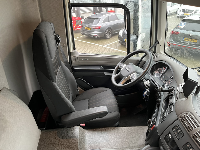 DAF CF 260 FA / 18 Ton / 166 dkm / Box 7.5 m / Laadklep / APK 05-25 - Box truck: picture 3 DAF CF 260 FA / 18 Ton / 166 dkm / Box 7.5 m / Laadklep / APK 05-25 - Box truck: picture 3