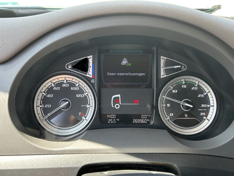 DAF CF 260 FA / Carrier Koeler - 30 gr / Chereau Frigobox / Laadklep 2000 kg - Refrigerator truck: picture 4 DAF CF 260 FA / Carrier Koeler - 30 gr / Chereau Frigobox / Laadklep 2000 kg - Refrigerator truck: picture 4