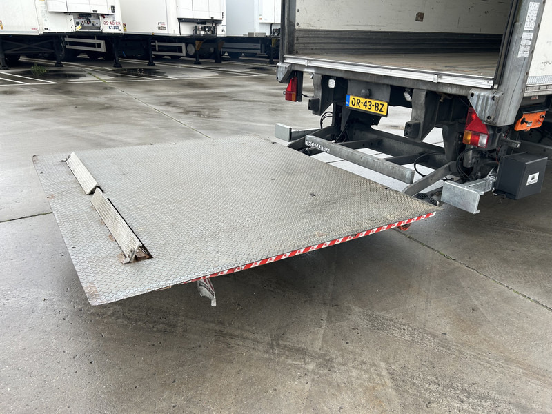 Fruehauf FSR MD4 / Box / Loadlift 2000 kg / Lift axle / APK TUV 12-26 - Closed box semi-trailer: picture 5 Fruehauf FSR MD4 / Box / Loadlift 2000 kg / Lift axle / APK TUV 12-26 - Closed box semi-trailer: picture 5