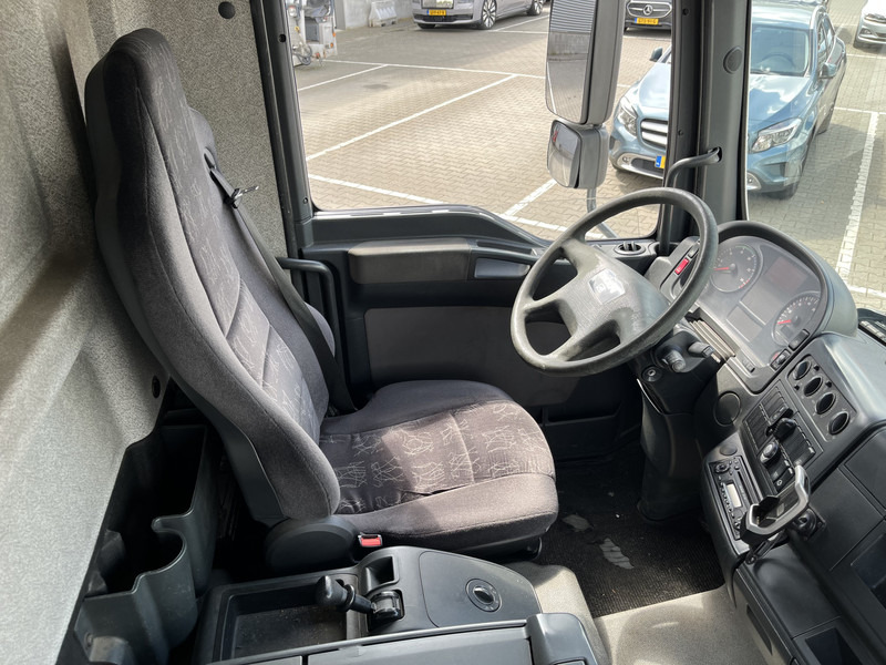 MAN TGL 12.180 / 12 Ton / 781 dkm / Oil Leak / Canvas Box / APK TUV 10-25 - Box truck: picture 3 MAN TGL 12.180 / 12 Ton / 781 dkm / Oil Leak / Canvas Box / APK TUV 10-25 - Box truck: picture 3