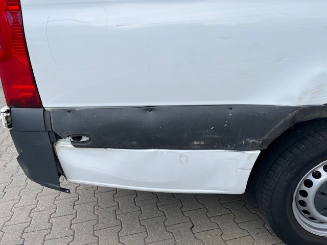 Panel van Mercedes-Benz Sprinter 315 1.9 CDI / L4 H2 / Automatic / APK-TUV 04-26: picture 20