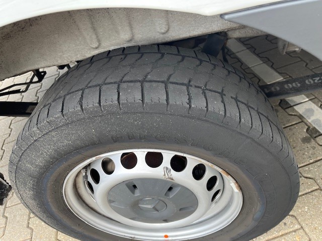 Panel van Mercedes-Benz Sprinter 315 1.9 CDI / L4 H2 / Automatic / APK-TUV 04-26: picture 19